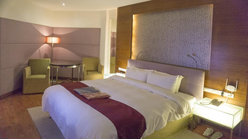 The Mountain Star Apartment ไทเป ภายนอก รูปภาพ